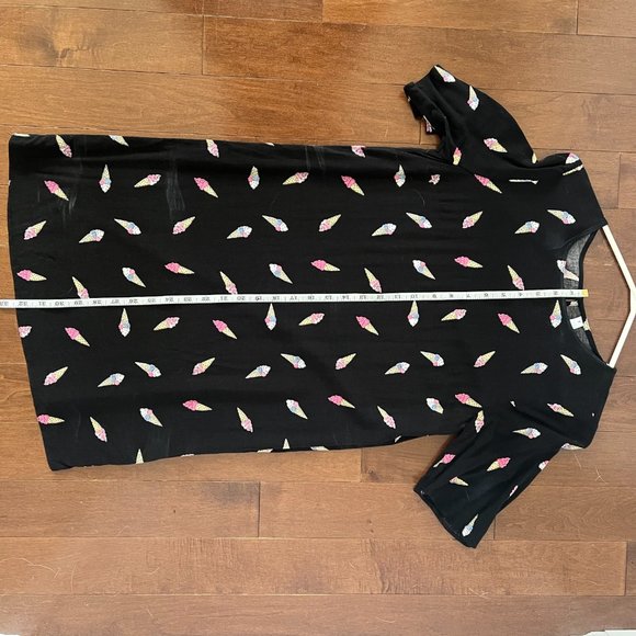 Adorable black dress with ice cream cones by Henry Holland - Picture 6 of 6